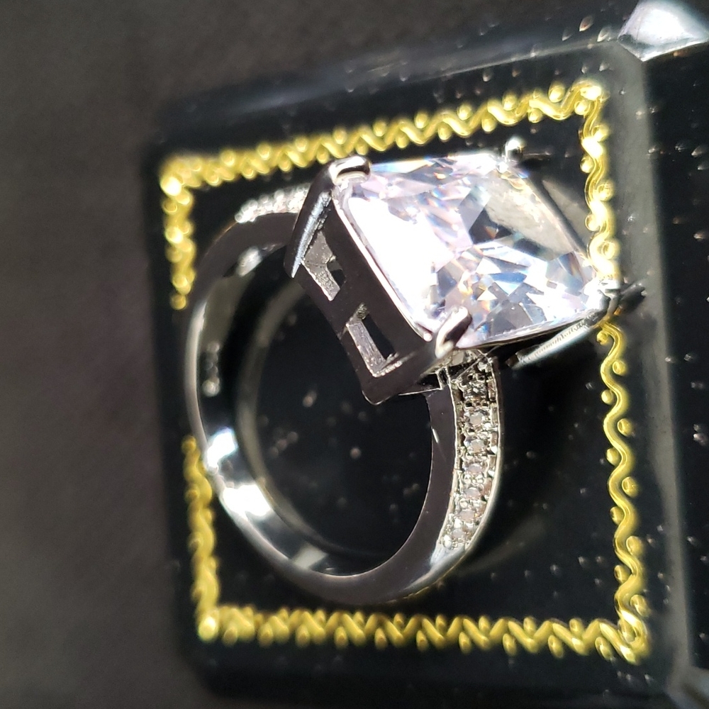 Luxury 925 Sterling Silver Mega White Sapphire Ring - Picture 5 of 7